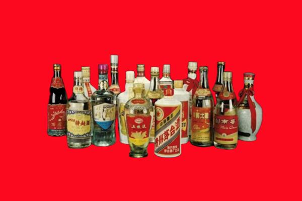 伊犁州和布克赛尔回收老酒
